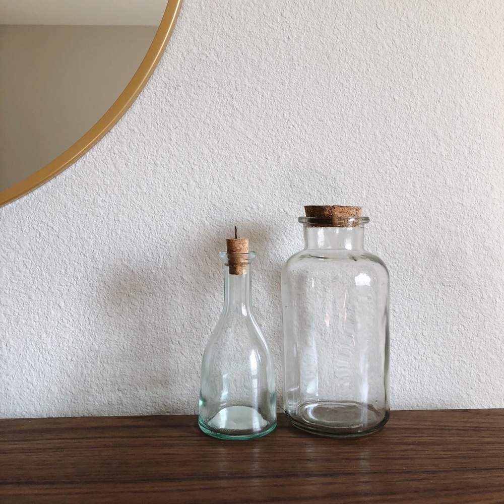 Glass jars with cork lid